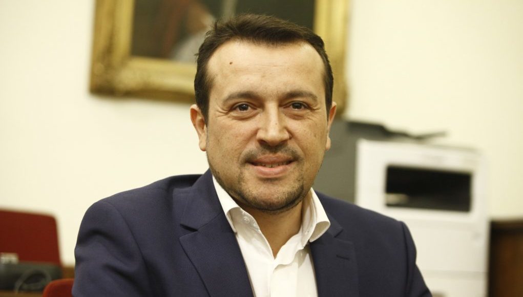 Η συγκινητική ανάρτηση του Νίκου Παππά για την κόρη του που πέρασε στο Πανεπιστήμιο