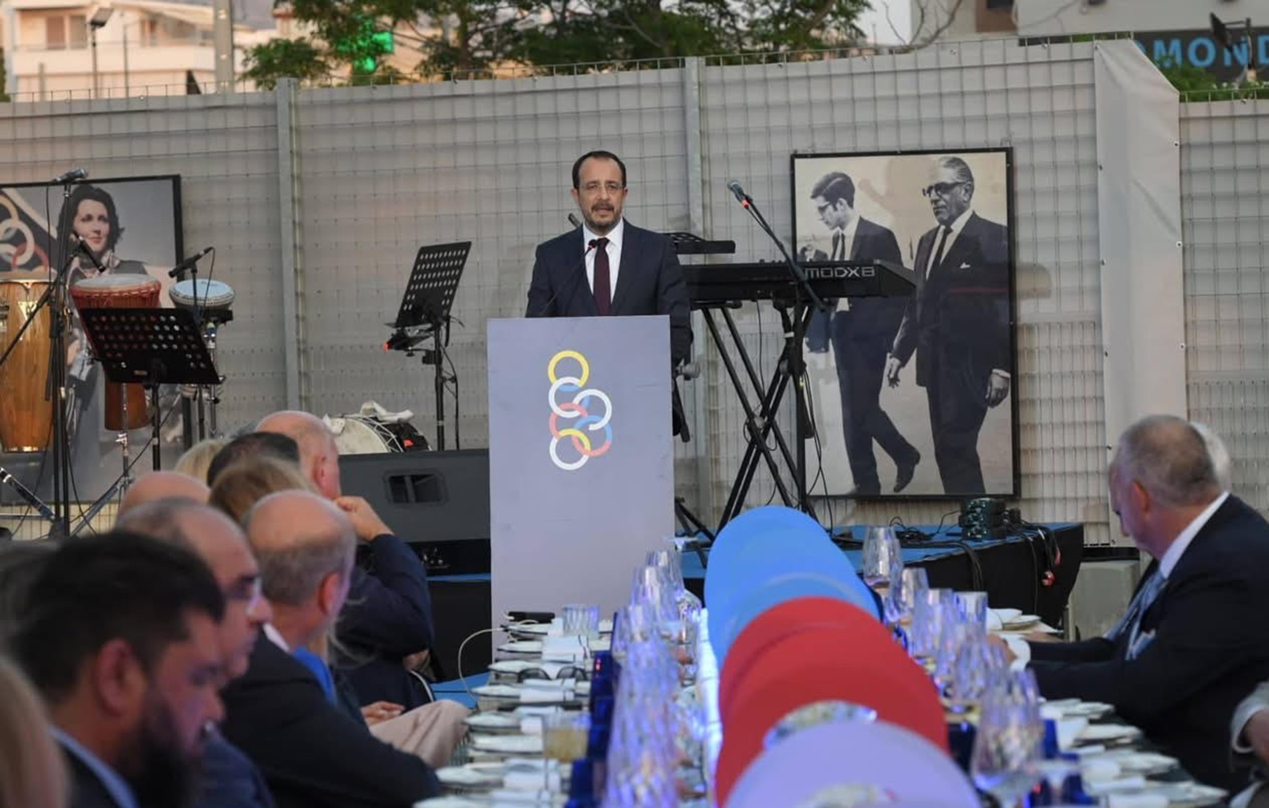 Φωτoγραφίες εκδήλωσης πλατεία Ολυμπιακής αεροπορίας