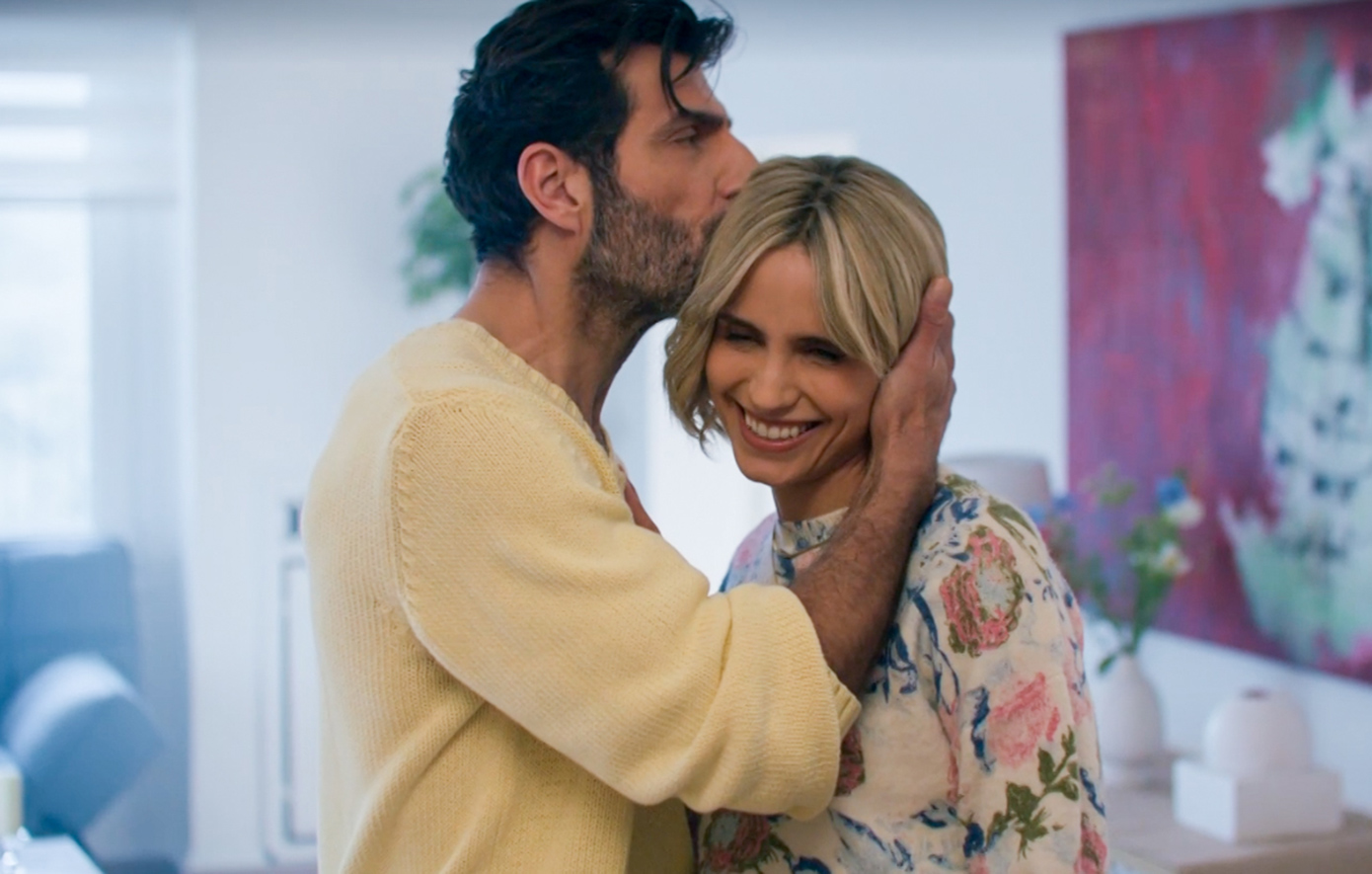 Μετά την απρόσμενη κίνηση του Άγη να τη φιλήσει, η Μαρίνα τσακώνεται μαζί του, αλλά εκείνος εξακολουθεί να συμπεριφέρεται προκλητικά και επίμονα.