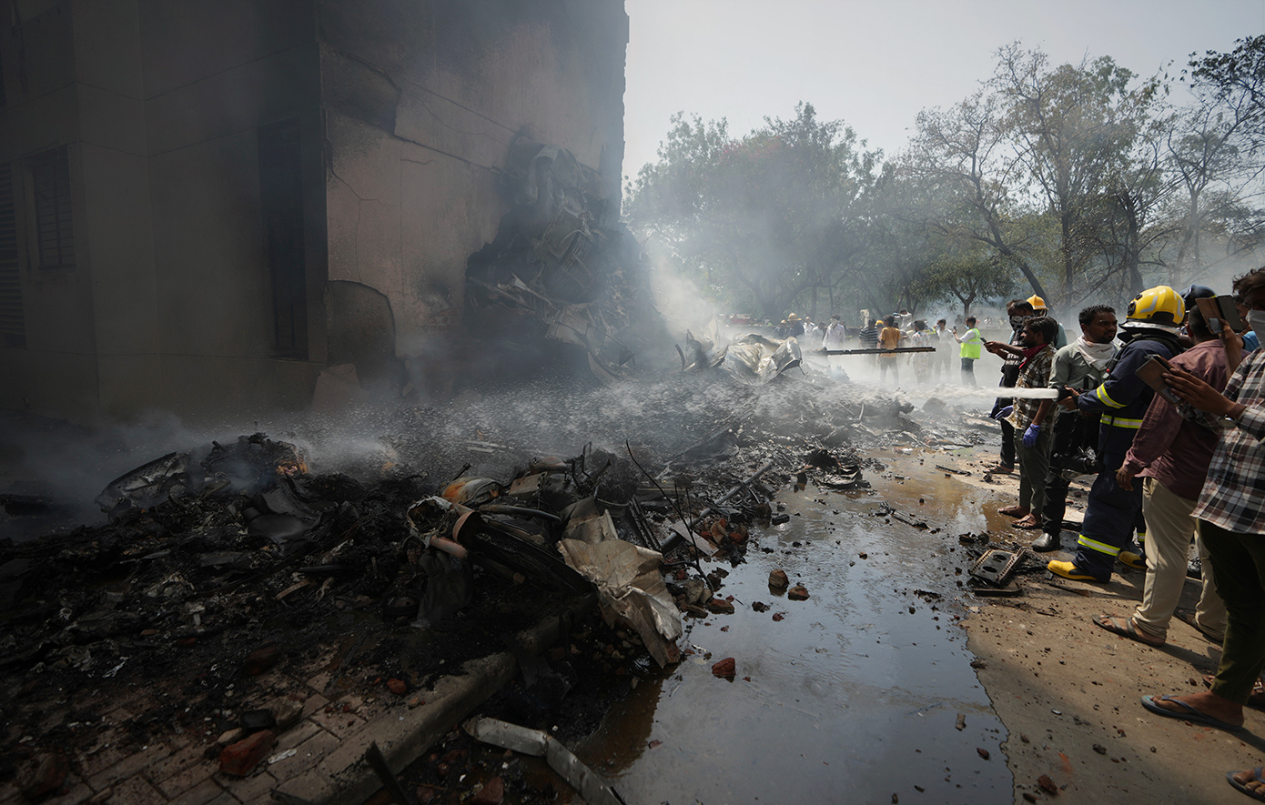 Η στιγμή της συντριβής αεροσκάφους της Air India με 242 επιβαίνοντες, είχε προορισμό το Λονδίνο