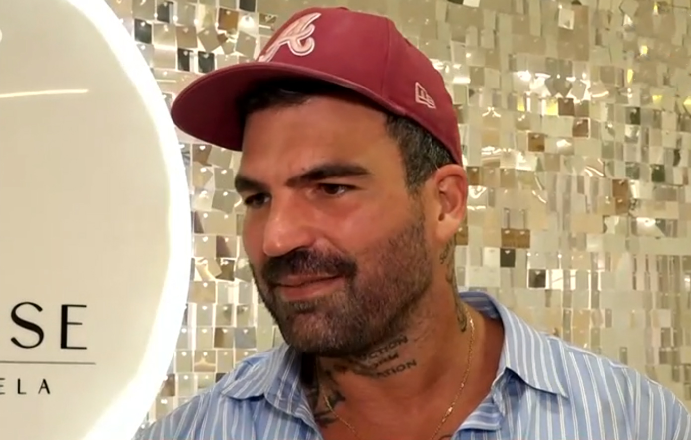 Ο Δημήτρης Αλεξάνδρου για τα δημοσιεύματα που αφορούν την προσωπική του ζωή: «Σε κάνουν να περιορίζεις τη ζωή σου και να αισθάνεσαι ενοχικά»