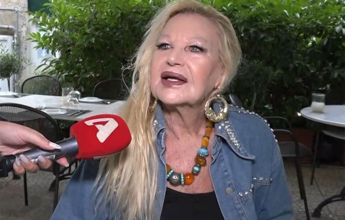«Συμπαραστέκομαι στον γιο μου &#8211; Είναι αθώος και δεν σηκώνει χέρι στις γυναίκες του», είπε η μητέρα του Στάθη Αγγελόπουλου