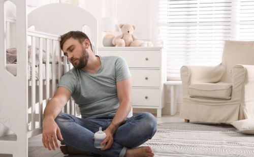 Όσα δεν λέει κανείς για την πατρότητα: Η viral εξομολόγηση ενός μπαμπά που συγκλόνισε το διαδίκτυο