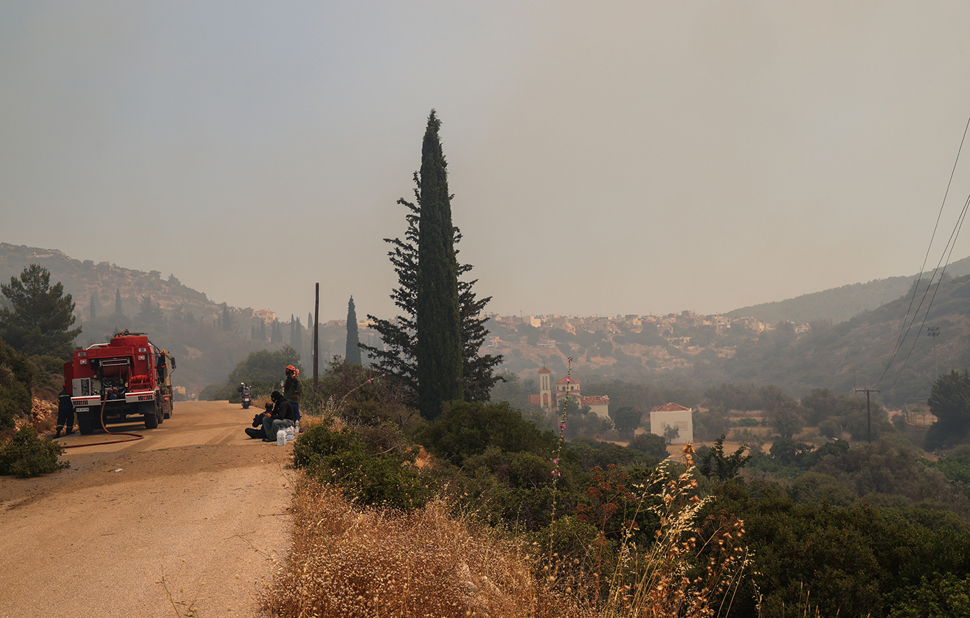 Πυρκαγιά στην Χίο Πυρκαγιά στην Χίο