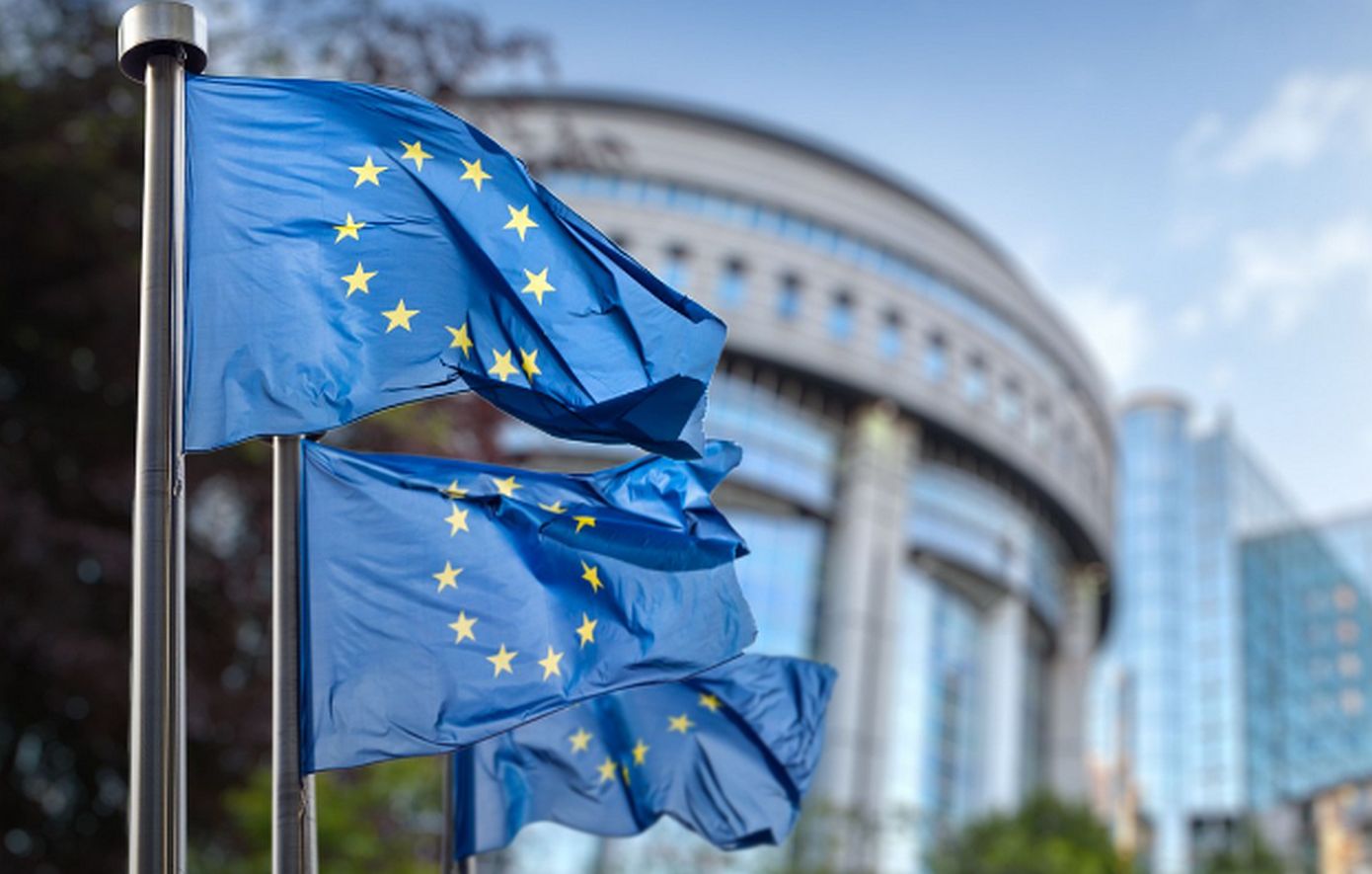 EE: Βαθιά ανησυχία και εκκλήσεις για αυτοσυγκράτηση μετά την εμπλοκή των ΗΠΑ στη σύγκρουση μεταξύ Ισραήλ και Ιράν