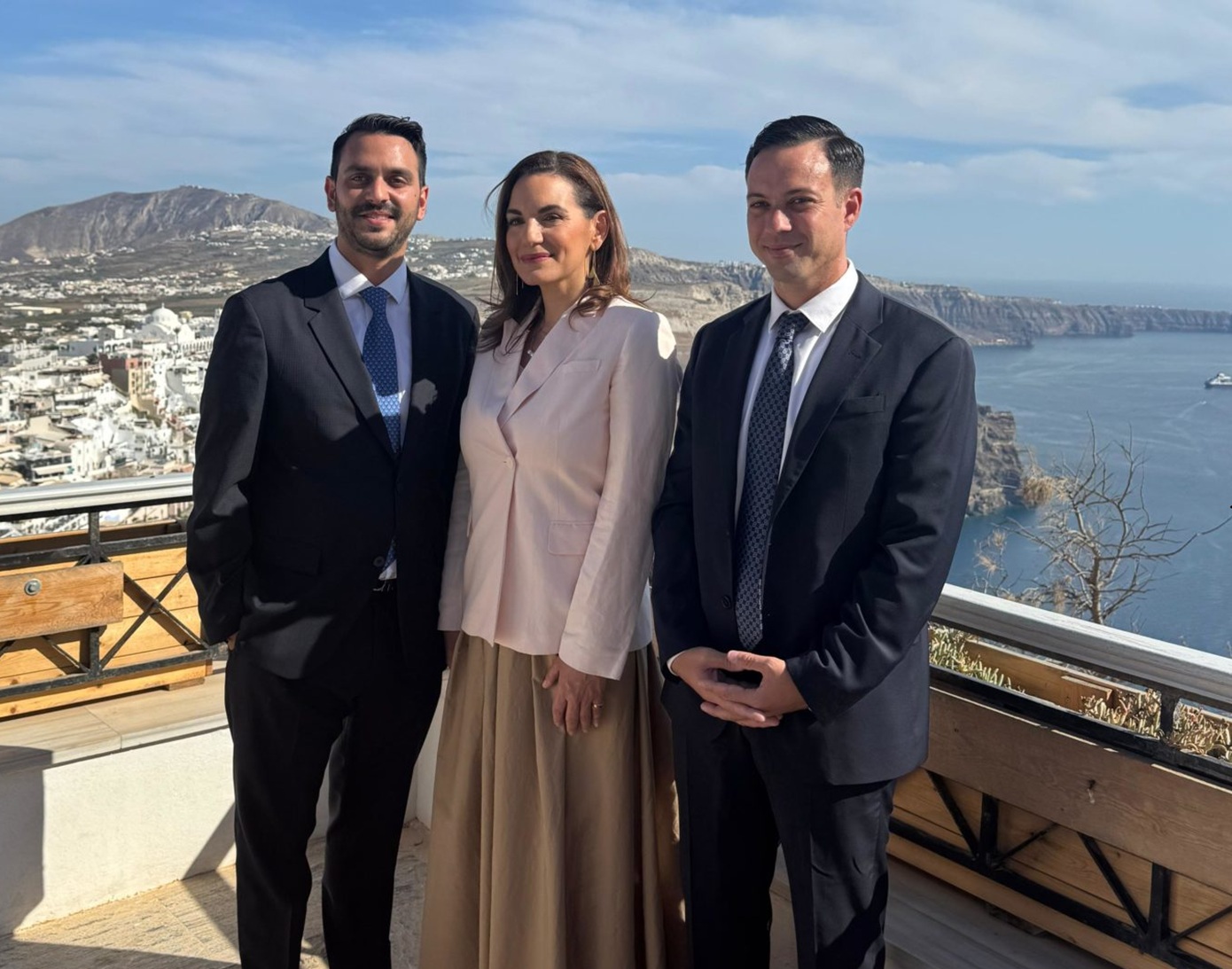 Κεφαλογιάννη: Η Σαντορίνη είναι ένας προορισμός με παγκόσμια ακτινοβολία και διαχρονική συνεισφορά στον ελληνικό τουρισμό