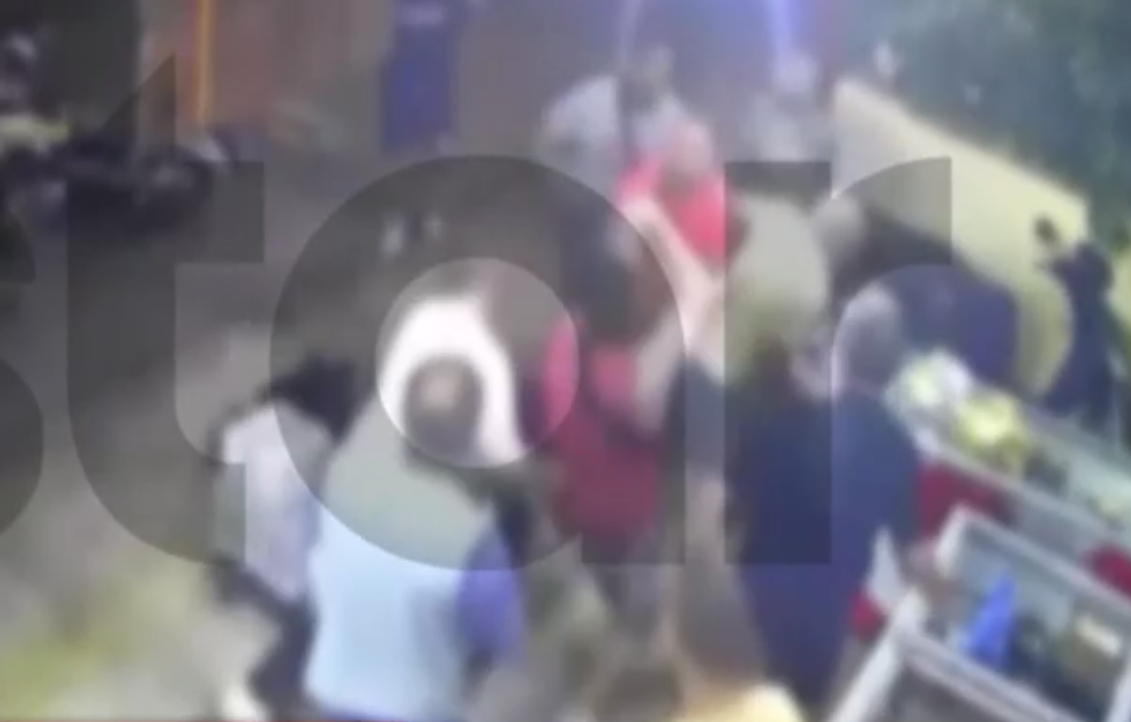 Άγριο ξύλο στο Κερατσίνι: Χτύπησαν παρέα ανδρών με σιδερογροθιές και κλωτσιές για μια παρατήρηση σε ανήλικο