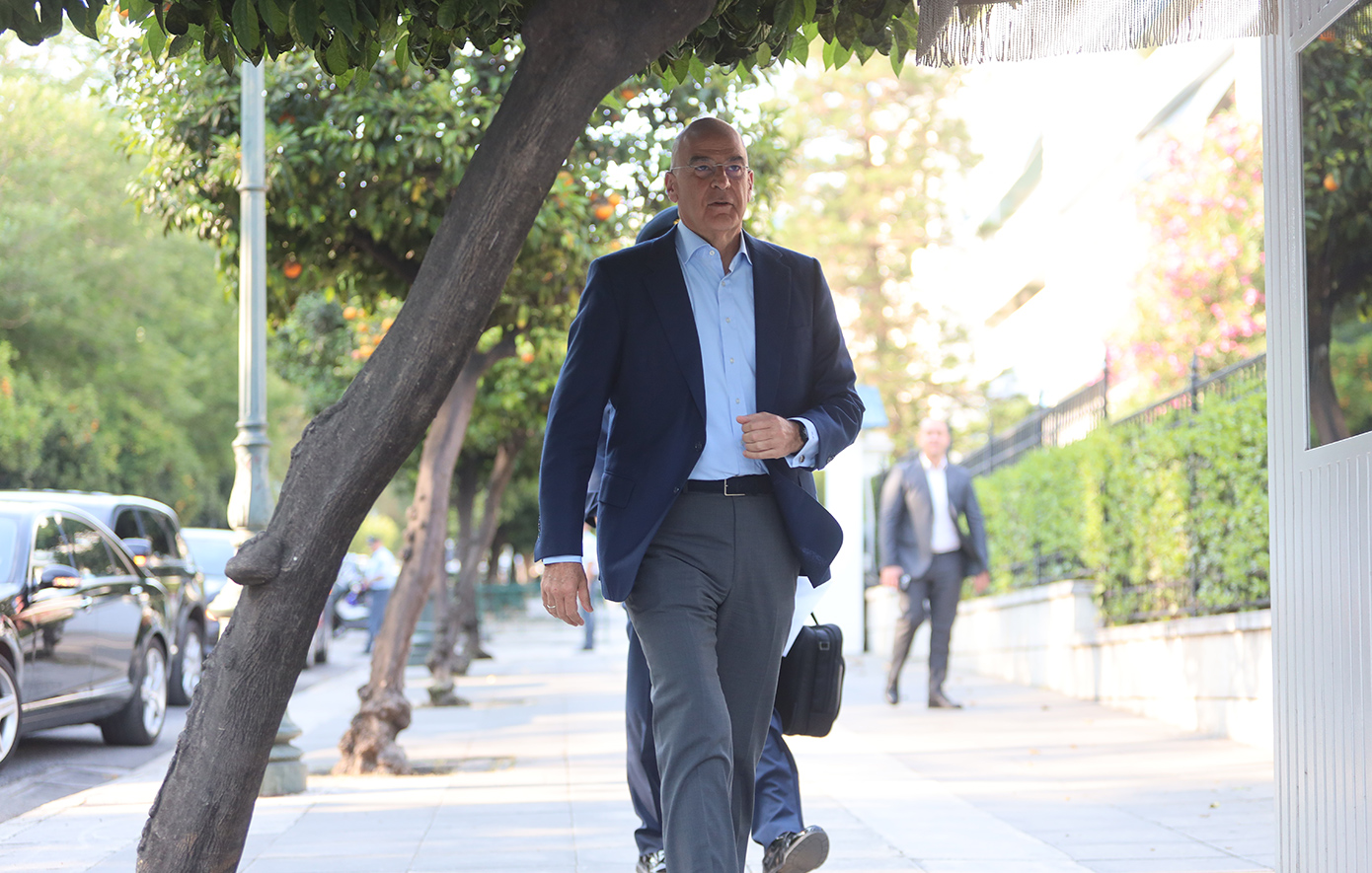 Έκτακτο ΚΥΣΕΑ για τη Μέση Ανατολή: «Η κυβέρνηση παρακολουθεί με ανησυχία τις εξελίξεις που ενέχουν κίνδυνο σοβαρής ανάφλεξης στην περιοχή»