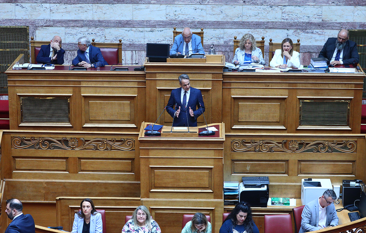 Μητσοτάκης στη συζήτηση για την Προανακριτική για τα Τέμπη: «Κάποιοι φαίνεται ότι νοσταλγούν ακόμα τις κρεμάλες στο Σύνταγμα»
