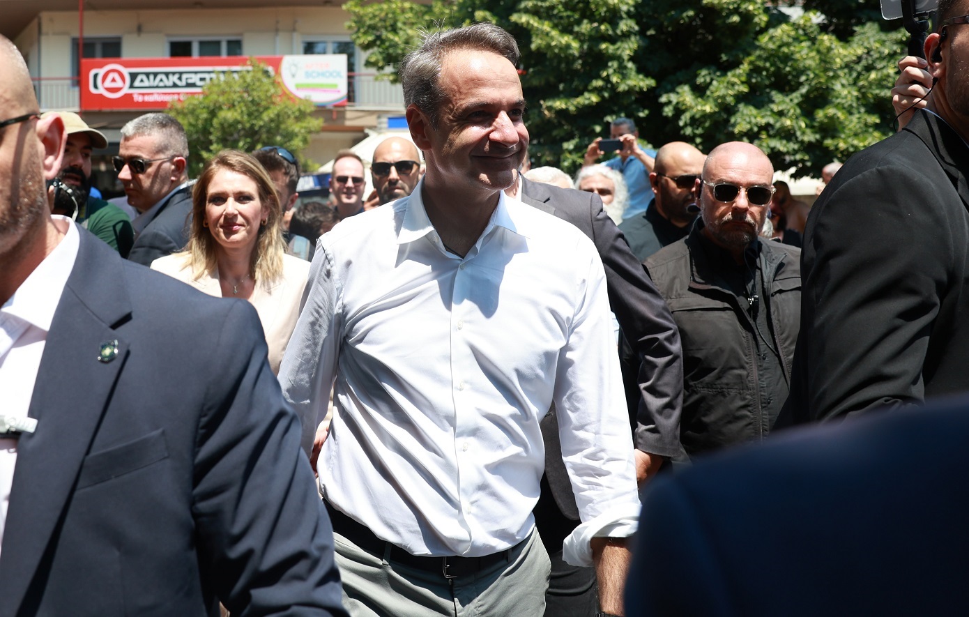 Συνάντηση Μητσοτάκη με Δημάρχους στο Δημαρχείο Αμπελοκήπων &#8211; Μενεμένης: Η πραγματική ζωή είναι στις αγωνίες των πολιτών