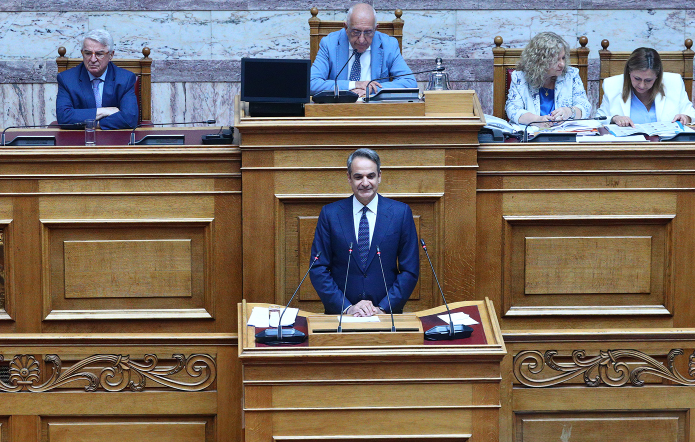 Live: η ομιλία Μητσοτάκη στη Βουλή &#8211; Ανακοινώνει αυστηρότερα μέτρα για το μεταναστευτικό