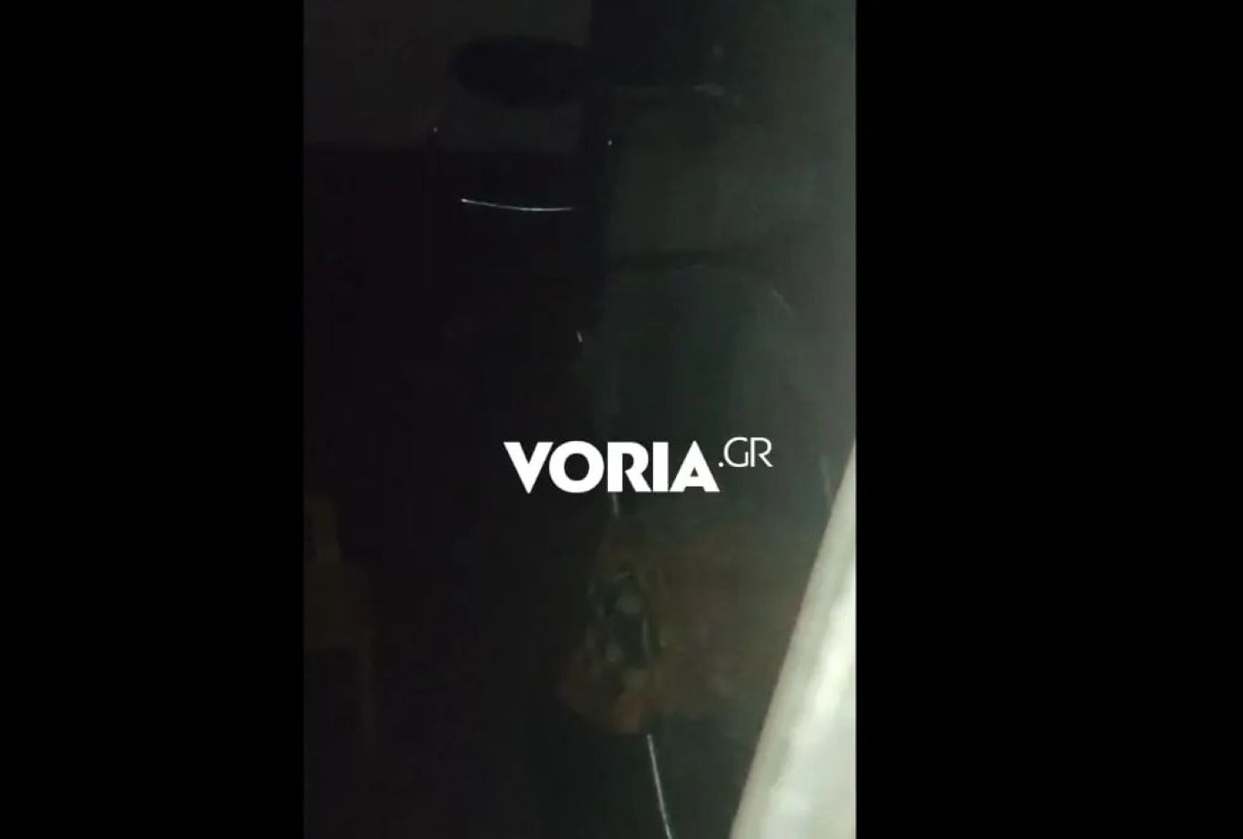Άφησαν βρέφος μόνο του στο μπαλκόνι και κοιμούνταν με κλειστές μπαλκονόπορτες &#8211; Δείτε βίντεο με το μωρό να κλαίει