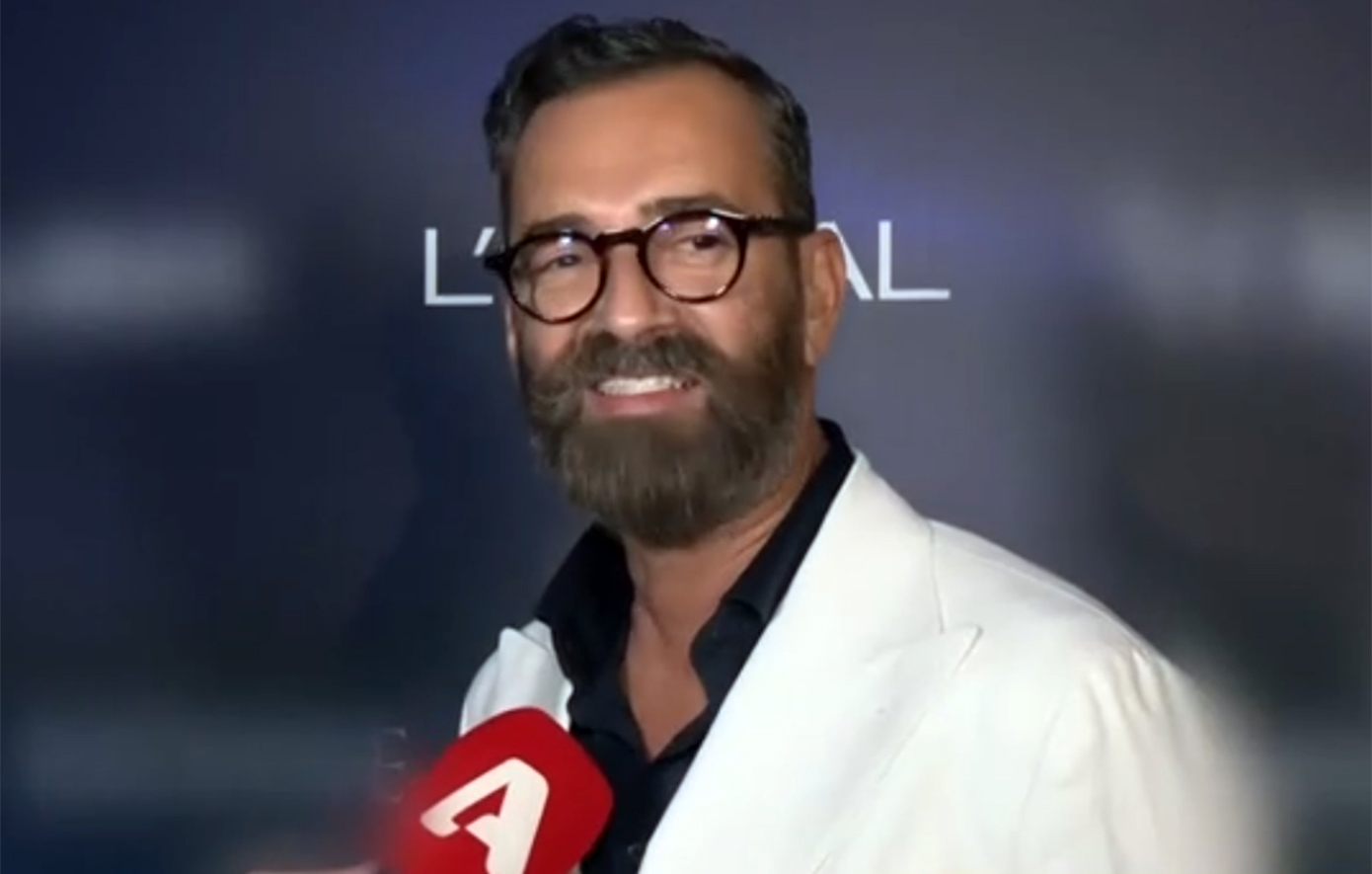 Άγγελος Μπράτης: «Η Ηλιάνα Παπαγεωργίου μου πρότεινε να σχεδιάσω το νυφικό της»
