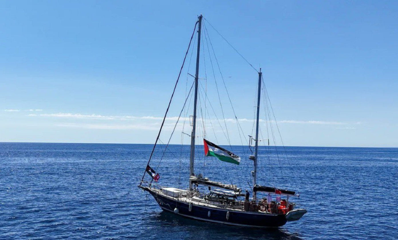 Οκτώ ακτιβιστές του πλοίου με προορισμό τη Γάζα εξακολουθούν να κρατούνται σε κέντρο κράτησης