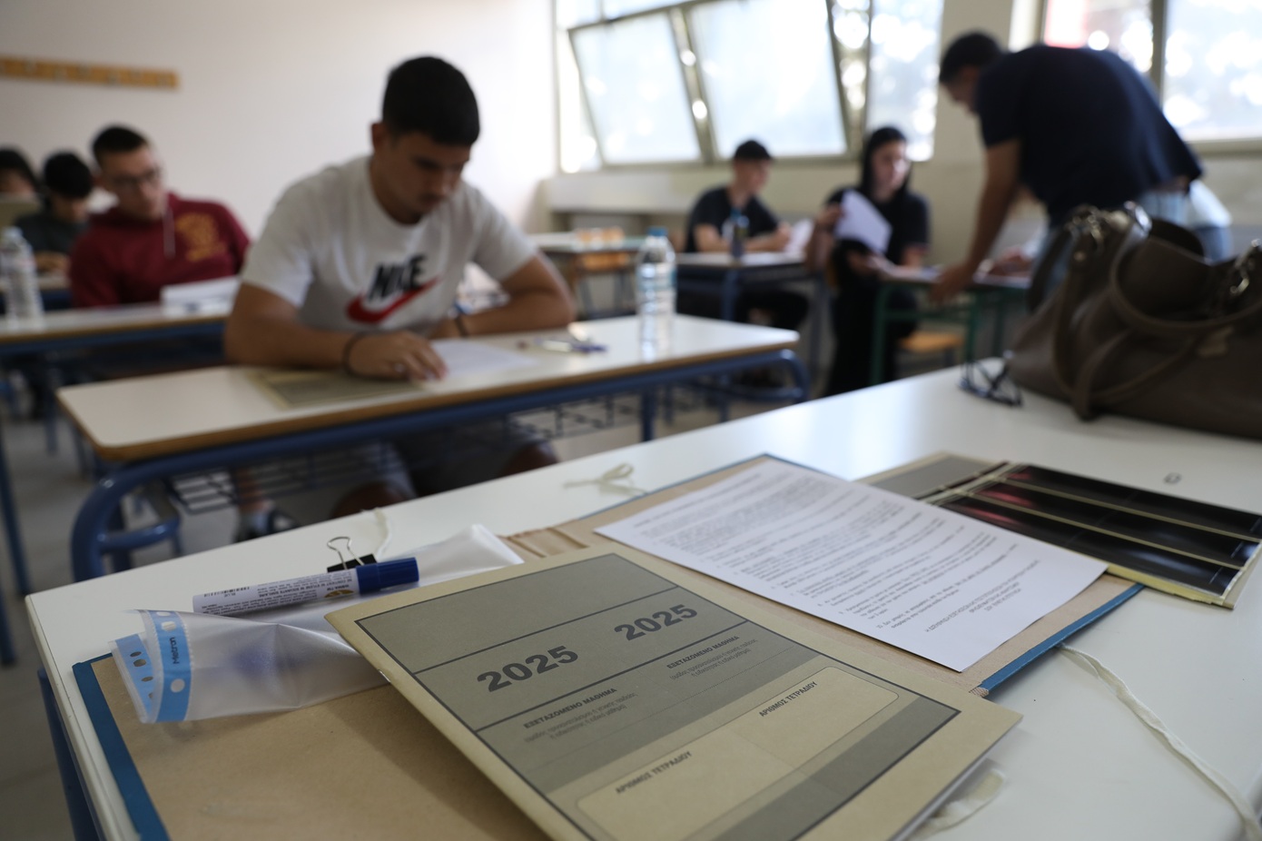 Πανελλήνιες 2025: Τελευταία ημέρα για τα μαθήματα Προσανατολισμού στα ΓΕΛ