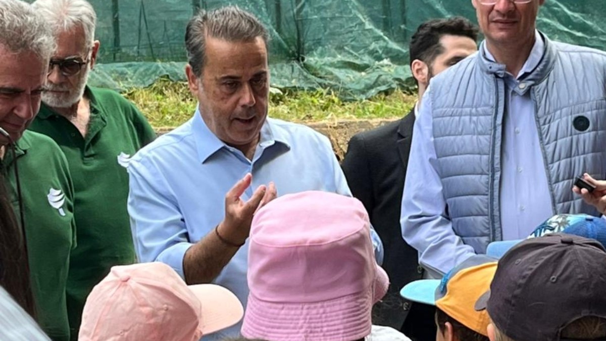 «Η προστασία της φύσης είναι καθήκον» δήλωσε από την Πάρνηθα ο Σταύρος Παπασταύρου