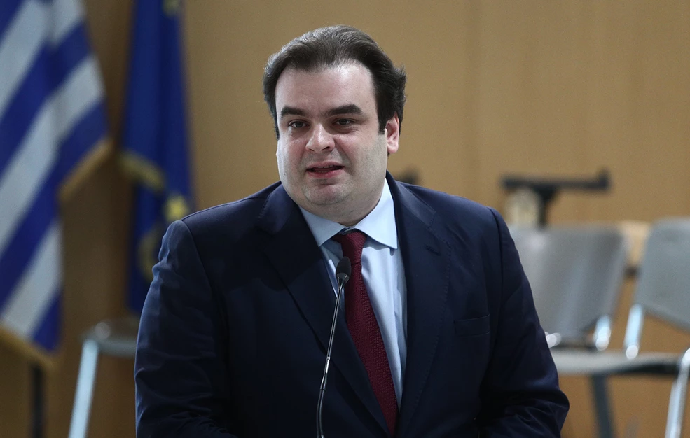Κυριάκος Πιερρακάκης: Παρουσίασε το σχέδιο προσέλκυσης εύπορων αλλοδαπών πολιτών