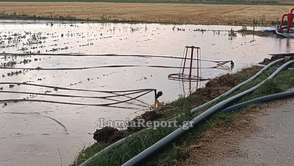 Άνοιξαν οι ουρανοί στη Λαμία &#8211; Καταστροφικά μπουρίνια σε όλη τη Φθιώτιδα