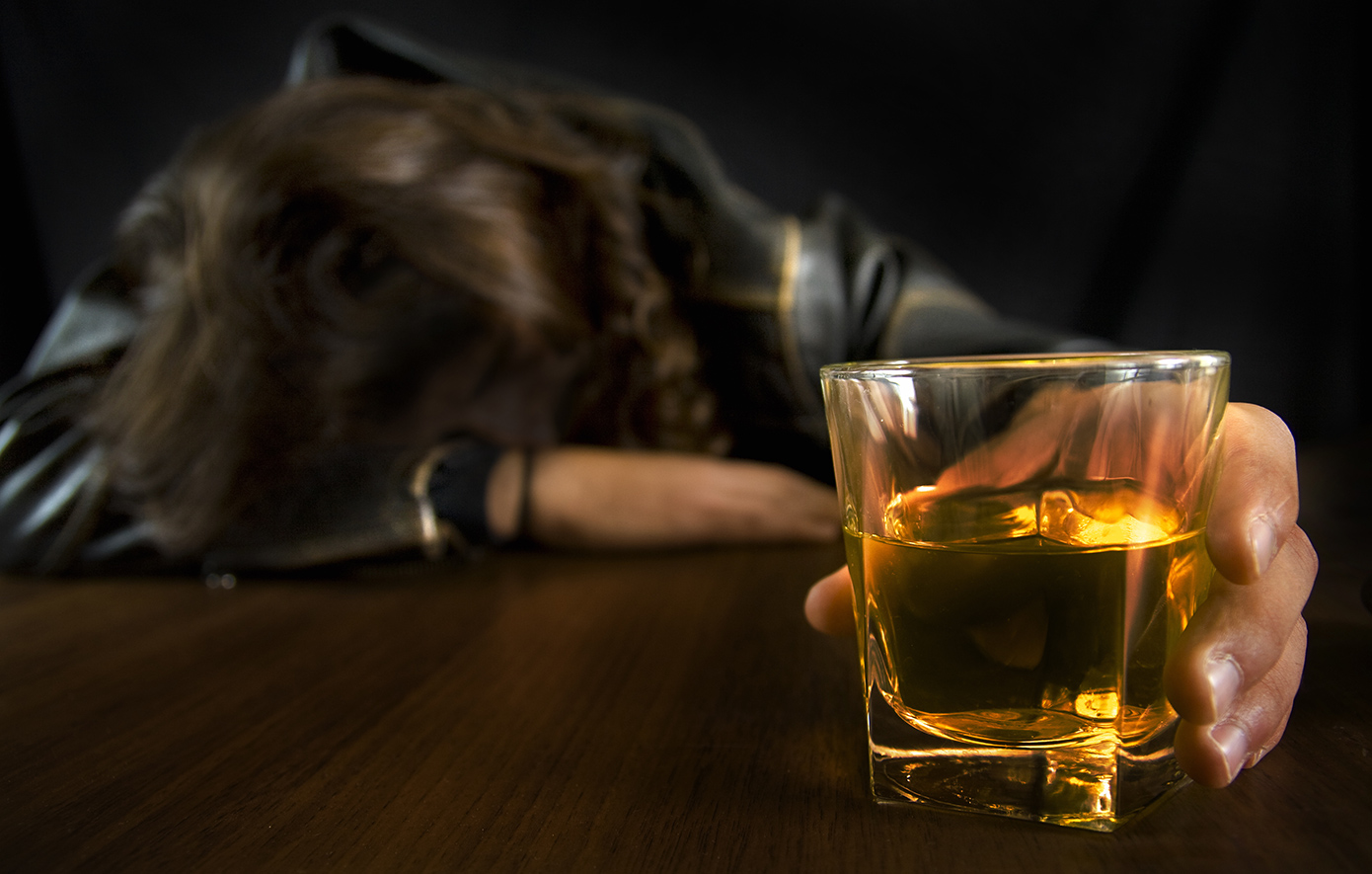 Στο νοσοκομείο Ρεθύμνου 14χρονη με οξεία μέθη &#8211; Κατανάλωσε ποτό από κιόσκι εκδήλωσης