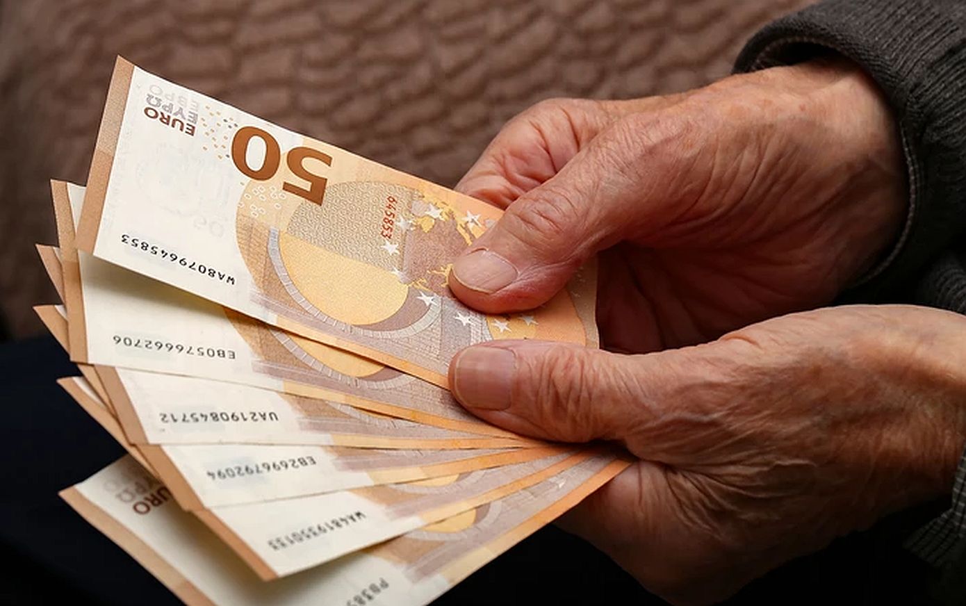 Αύξηση στις αιτήσεις συνταξιοδότησης λόγω φόβων για αλλαγές στα όρια ηλικίας από το 2027