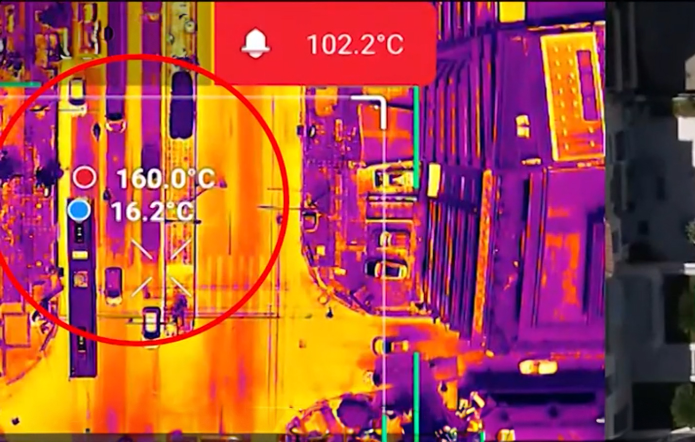 Καύσωνας: 160°C «έπιασε» οροφή λεωφορείου στο κέντρο της Αθήνας