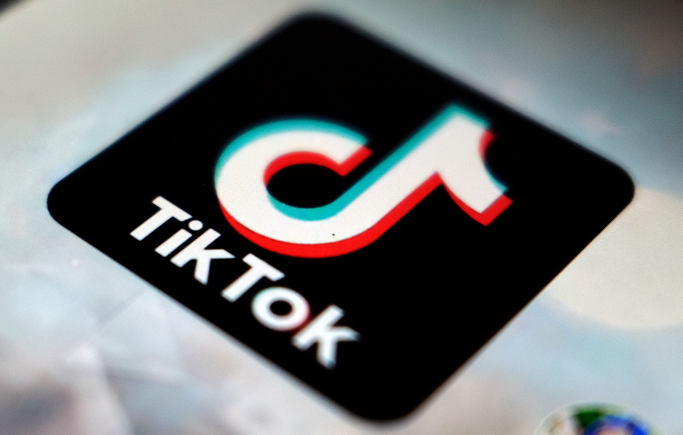 Επίσημη η διορία 90 ημερών στο TikTok από τον Τραμπ – Υπέγραψε το διάταγμα