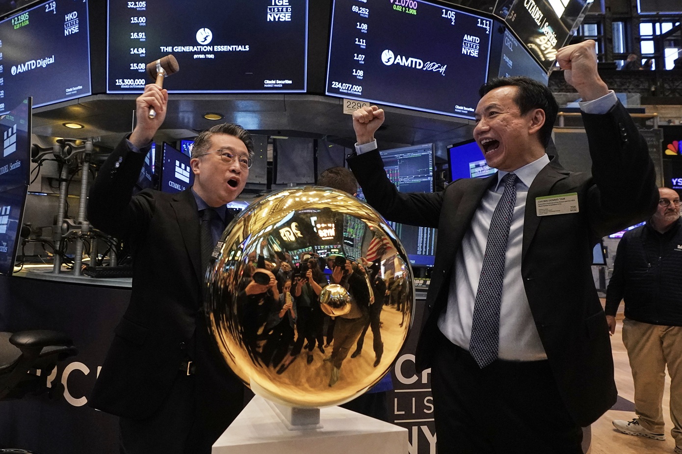 Με άνοδο έκλεισε η Wall Street – Ο S&amp;P 500 έσπασε ρεκόρ ξεπερνώντας τις 6.000 μονάδες
