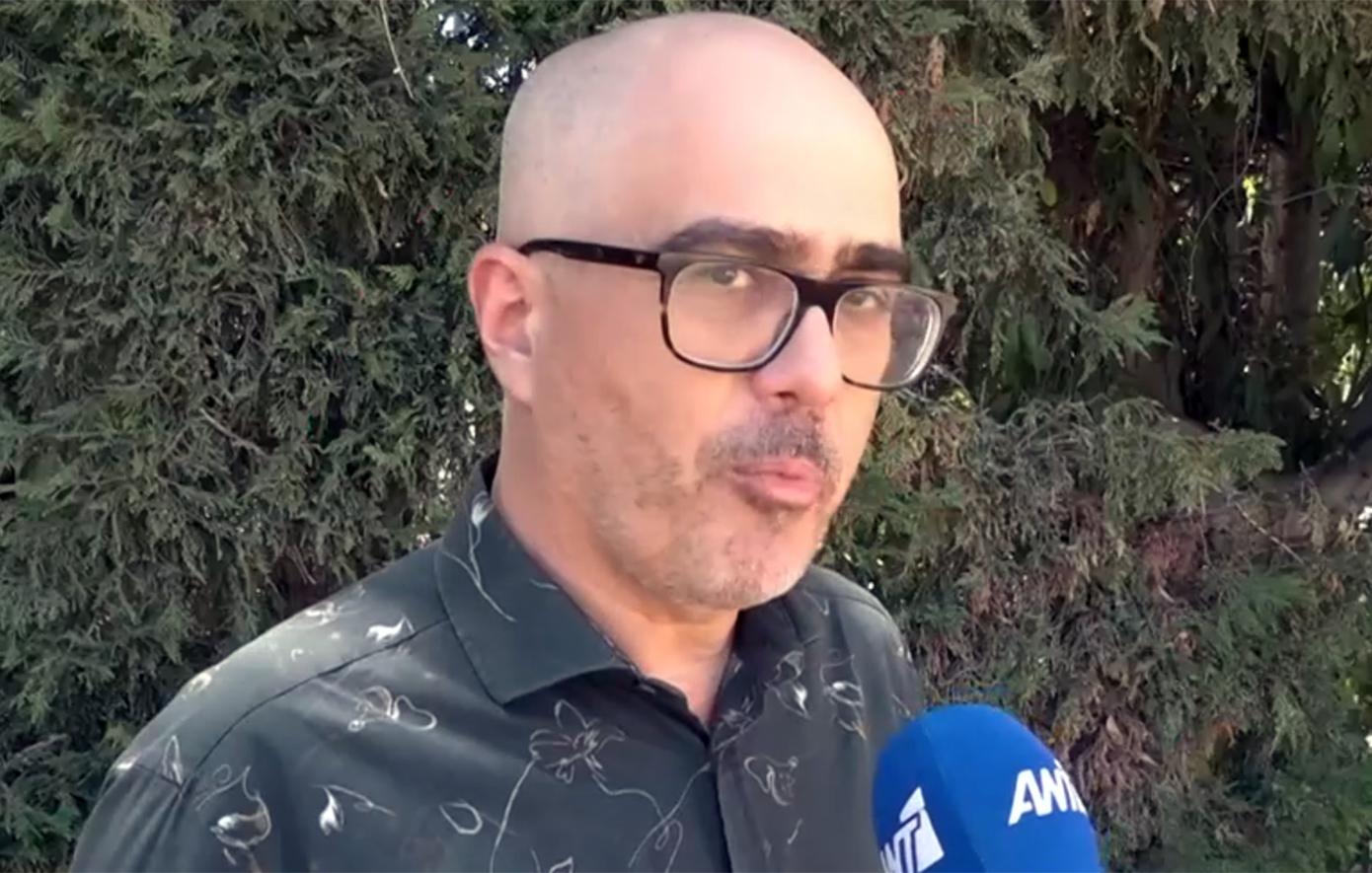 Βαγγέλης Χαρισόπουλος: «Θα πήγαινα στο πάρτι της Δανάης Μπάρκα, αλλά θα στιγματιζόμουν ως προκλητικά χαρούμενος»