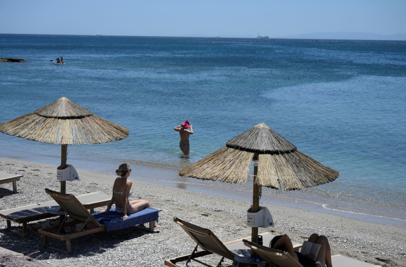 Καιρός: Επιστρέφουν τα 35άρια αλλά και οι άνεμοι το Σαββατοκύριακο