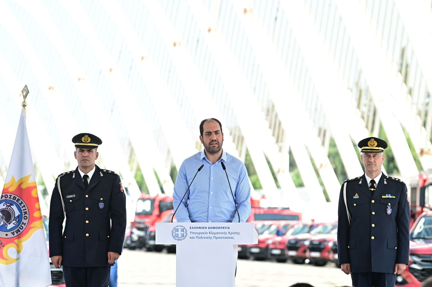 Παράδοση νέων οχημάτων στο Πυροσβεστικό Σώμα &#8211; Κεφαλογιάννης: Μέρος ενός ευρύτερου, συνεκτικού σχεδιασμού η σημερινή παραλαβή