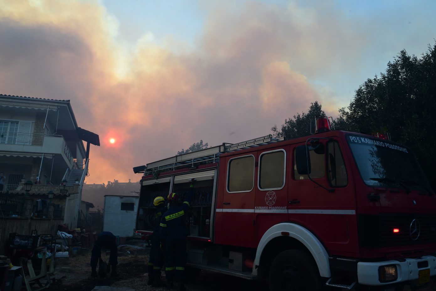 Αίτημα ευρωπαϊκής συνδρομής για τις μεγάλες φωτιές σε Αττική, Εύβοια, Μεσσηνία και Κύθηρα από την κυβέρνηση