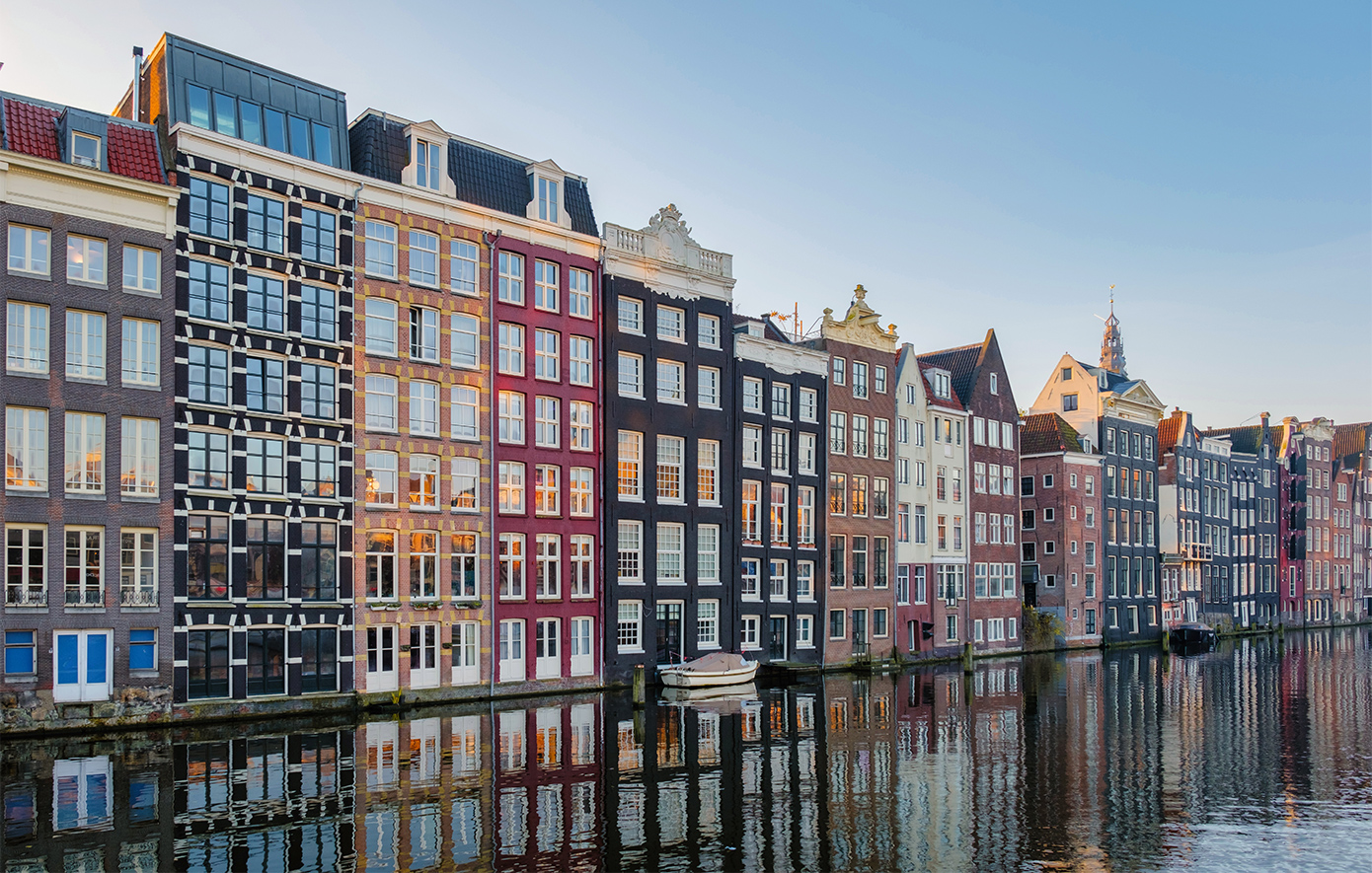 «Φρένο» στους εισοδηματίες βάζει το Άμστερνταμ &#8211; Μετά το Airbnb, μπαίνουν περιορισμοί στην αγορά δεύτερου σπιτιού