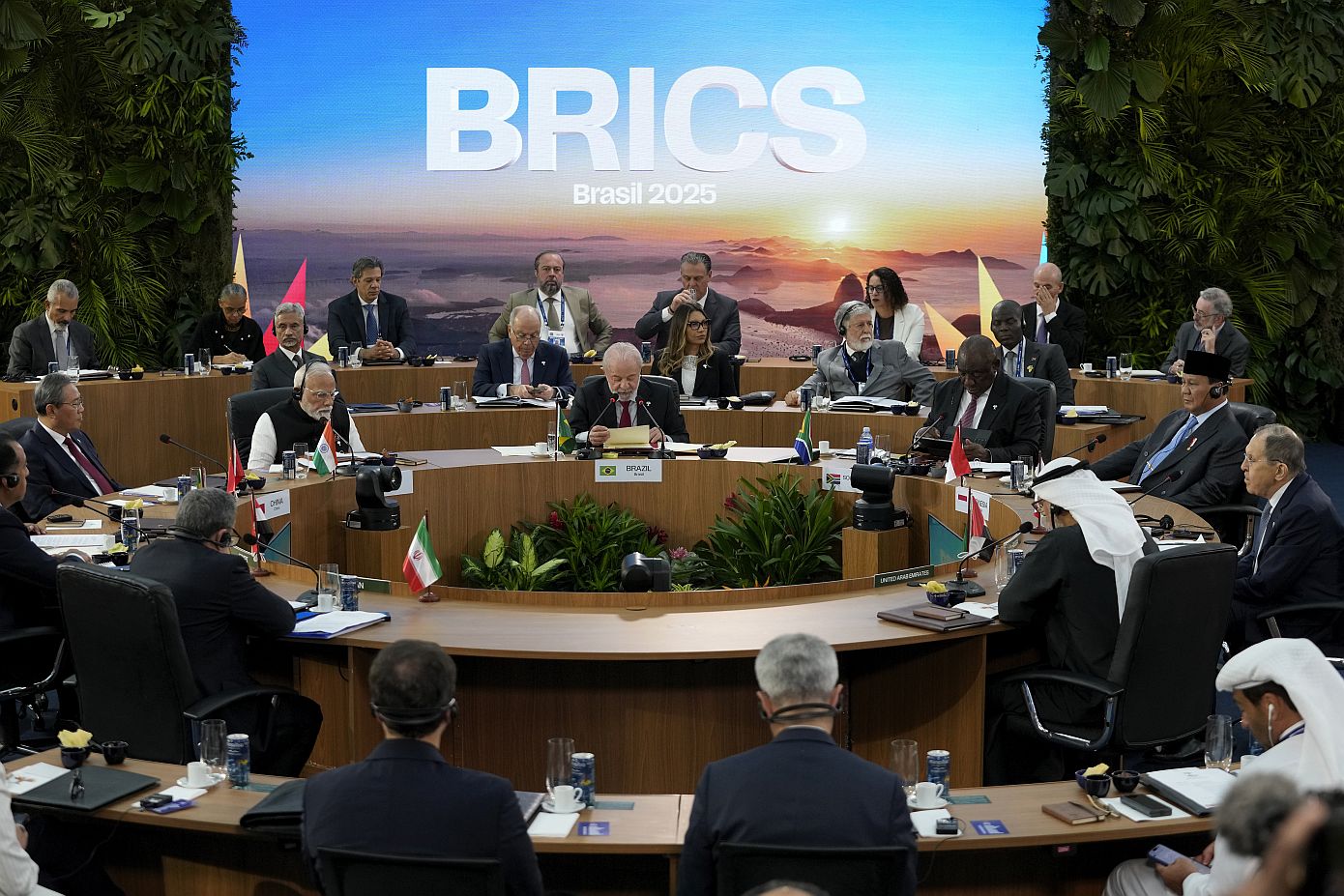 BRICS: Εκφράστηκαν σοβαρές ανησυχίες για την επιβολή μονομερών δασμών αλλά απέφυγαν να κατονομάσουν τις ΗΠΑ και τον Τραμπ