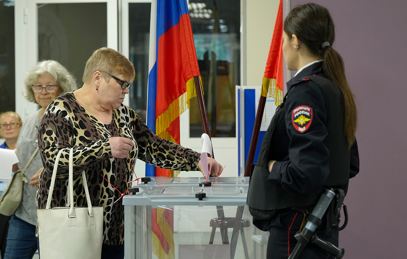 Βάζει «λουκέτο» το ρωσικό παρατηρητήριο των εκλογών «Γκόλας» μετά τη φυλάκιση του προέδρου του