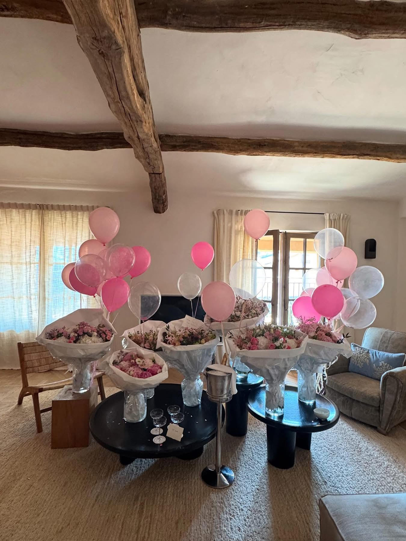 Ευγενια Νιαρχου γενέθλια στο Saint Tropez Ευγενια Νιαρχου γενέθλια στο Saint Tropez