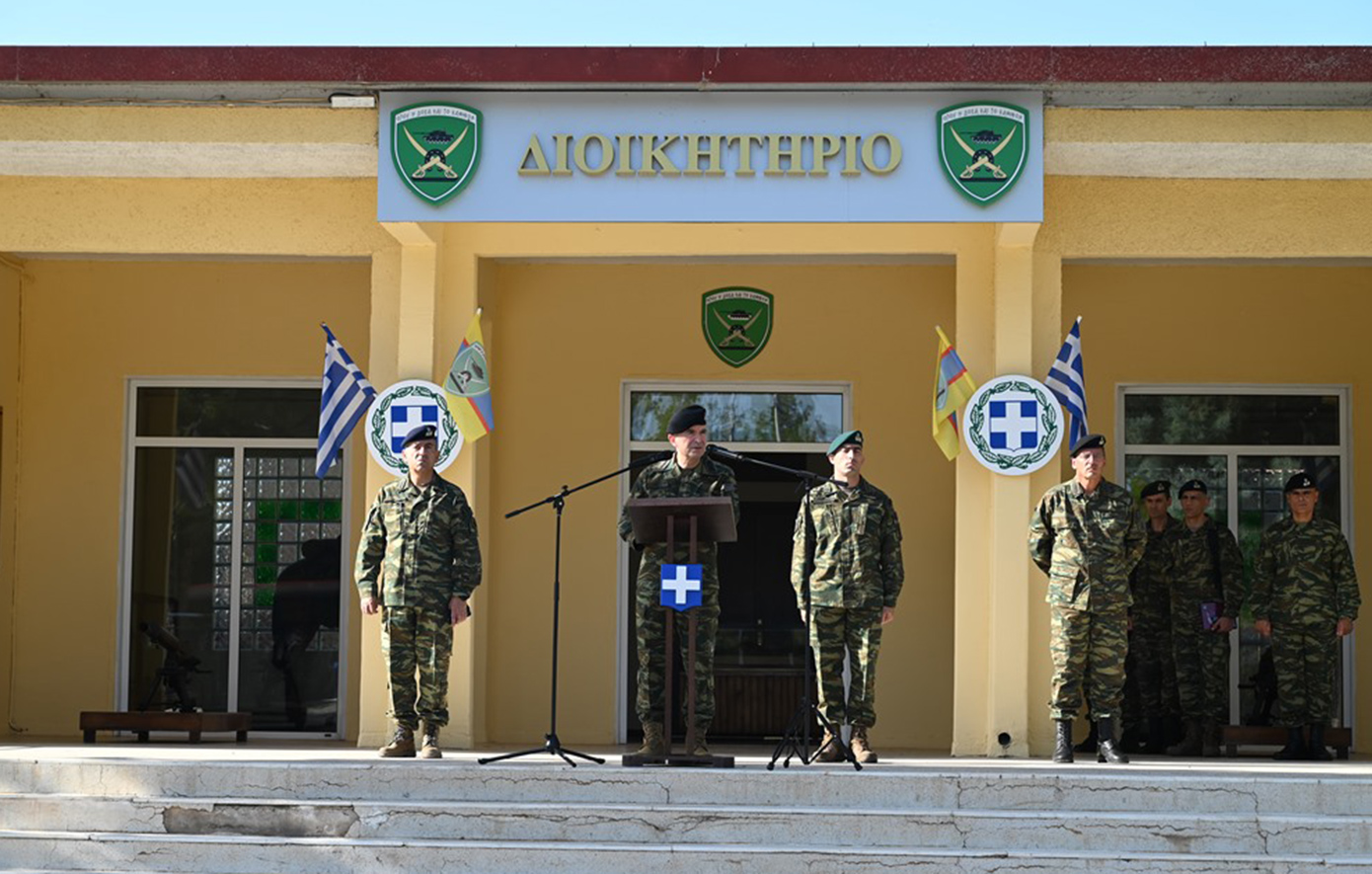 Επίσκεψη αρχηγού ΓΕΣ σε μονάδες της ΑΣΔΥΣ: Ενημέρωση και ομιλίες σε επαγγελματίες οπλίτες