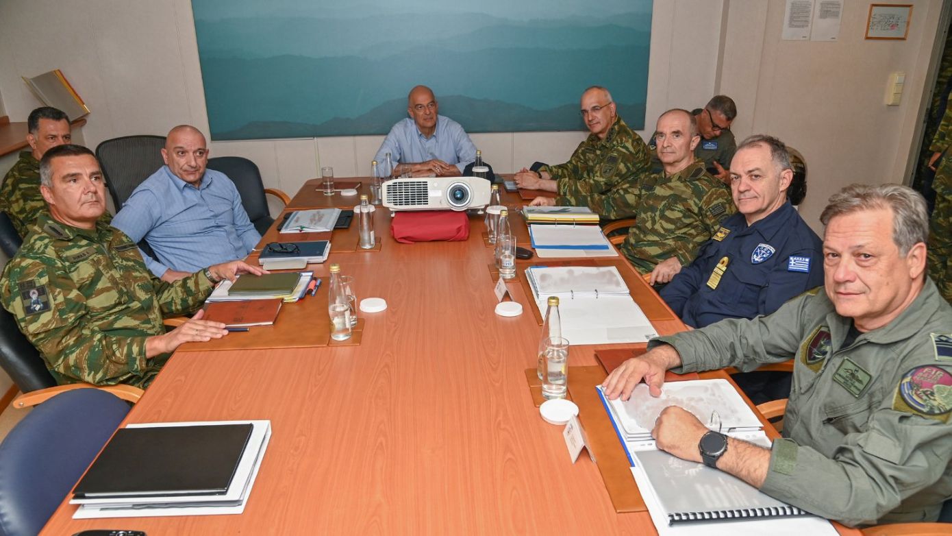 Στο «Περσέας» η σύσκεψη Δένδια με τα επιτελεία &#8211; Στο επίκεντρο οι μεταρρυθμίσεις στις Ένοπλες Δυνάμεις
