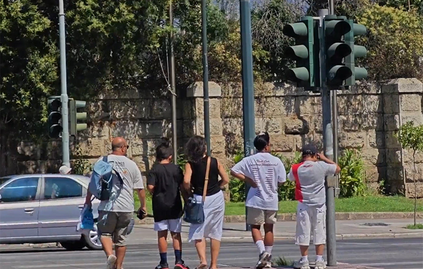 «Χάος» σε Αμαλίας και Αρδηττού &#8211; Δεν λειτουργούν τα φανάρια