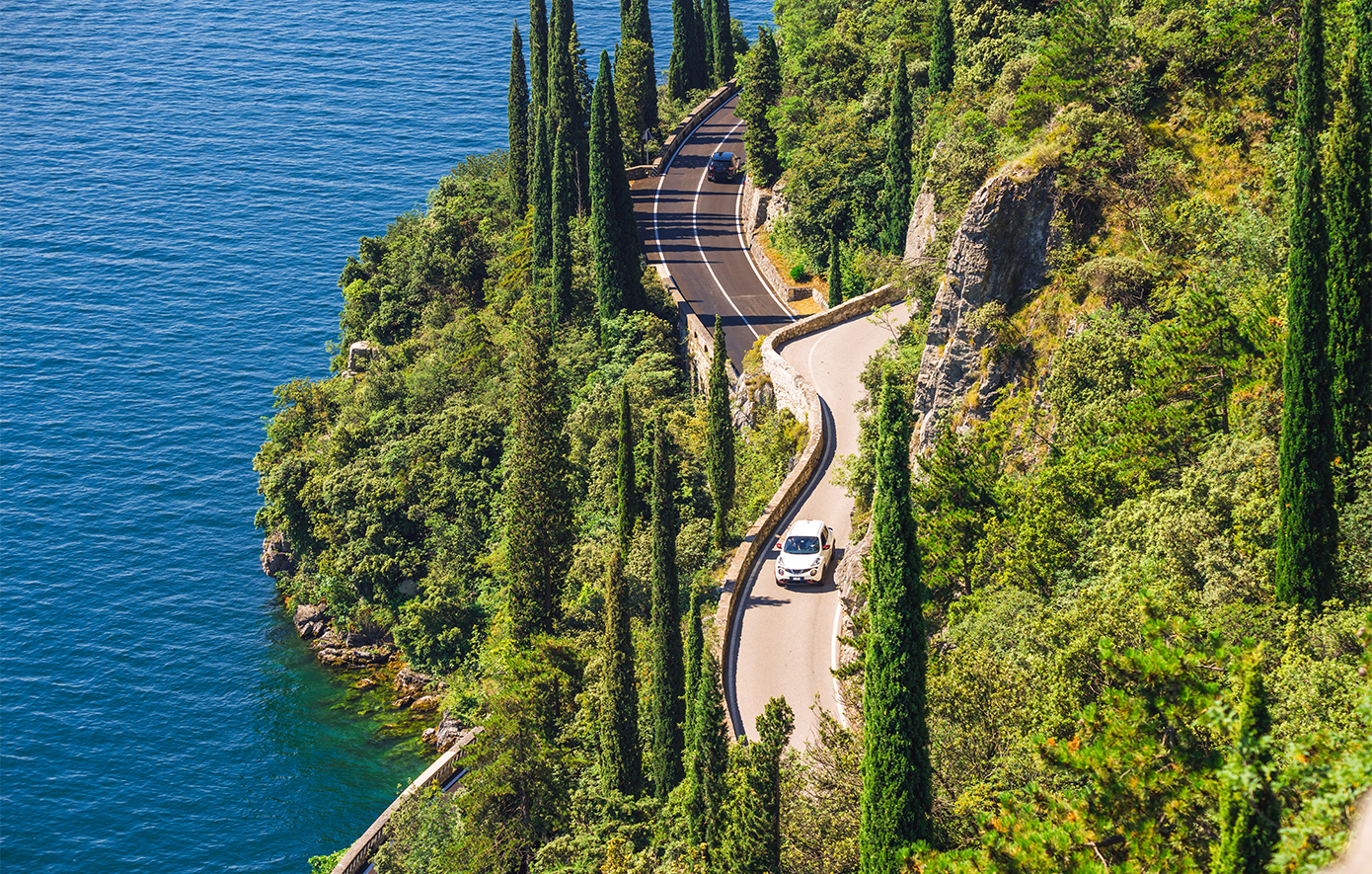 Λίμνη Γκάρντα: Πέντε πράγματα που θα απογειώσουν την επίσκεψή σας στο μαγευτικό μέρος της Ιταλίας