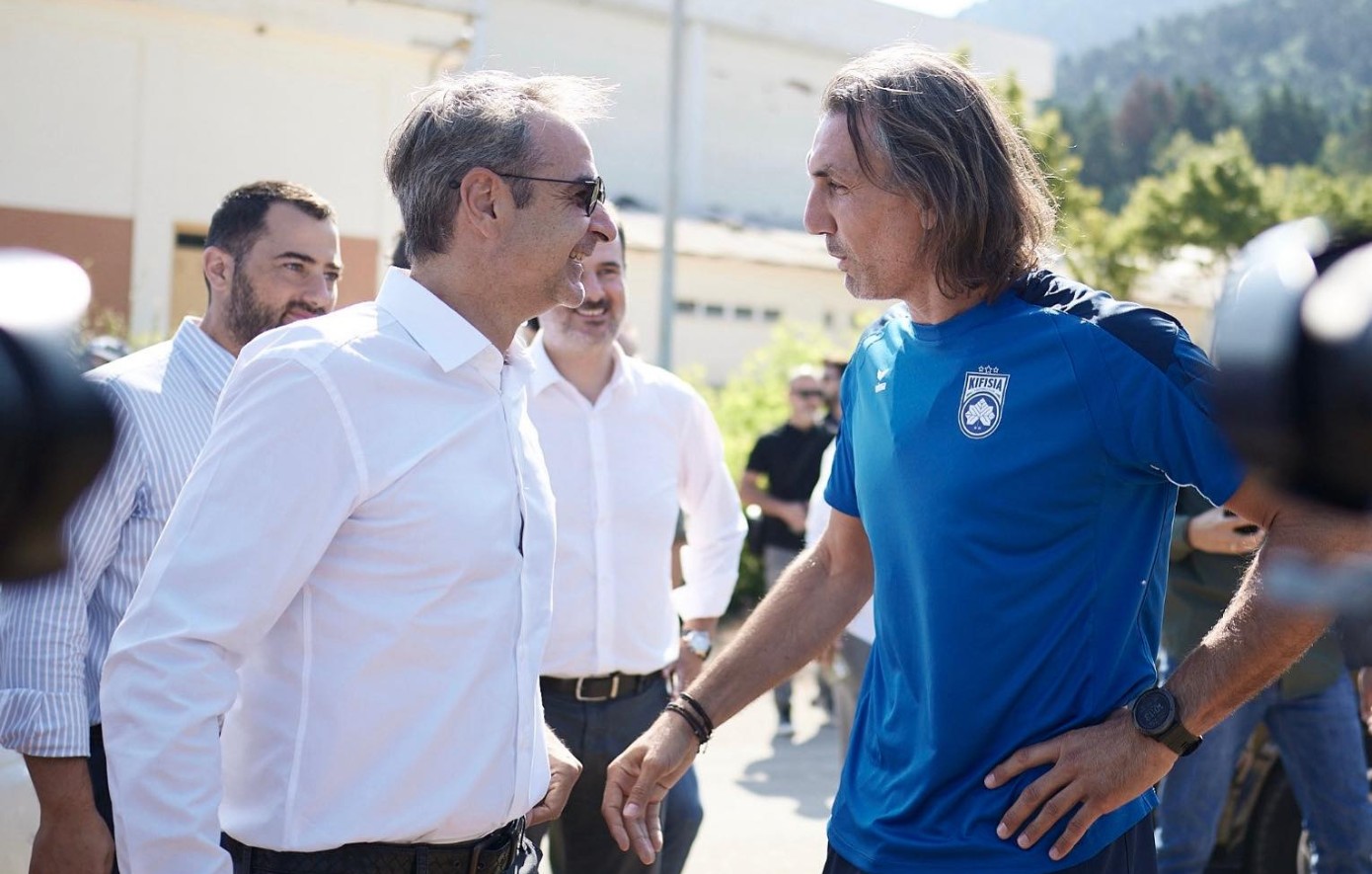 Κηφισιά: Η ανάρτηση για τη συνάντηση με τον Κυριάκο Μητσοτάκη στο Καρπενήσι