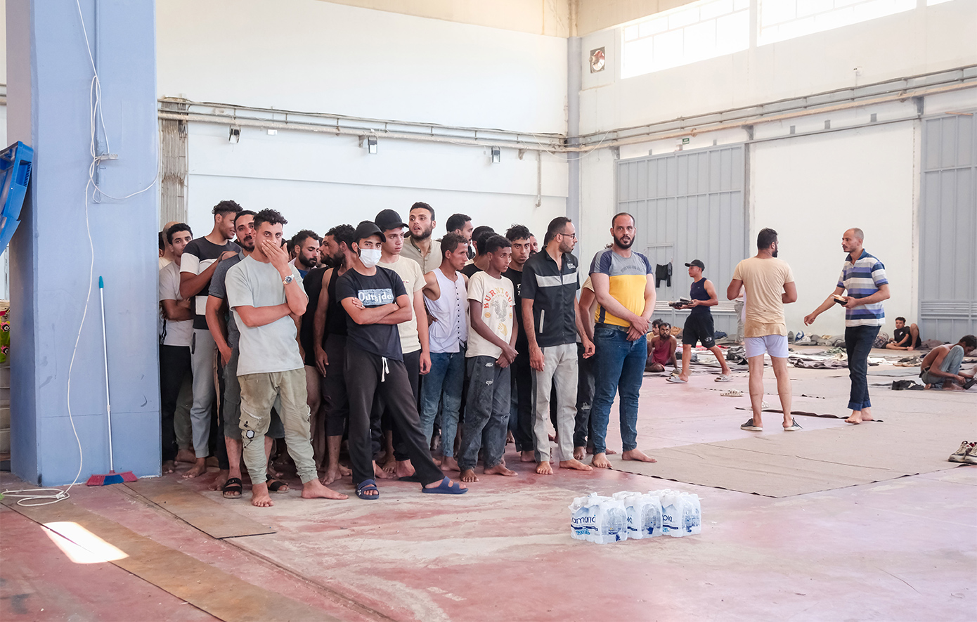 Δημιουργία κλειστής δομής μεταναστών αποφασίστηκε στην ευρεία σύσκεψη στο υπουργείο Μετανάστευσης