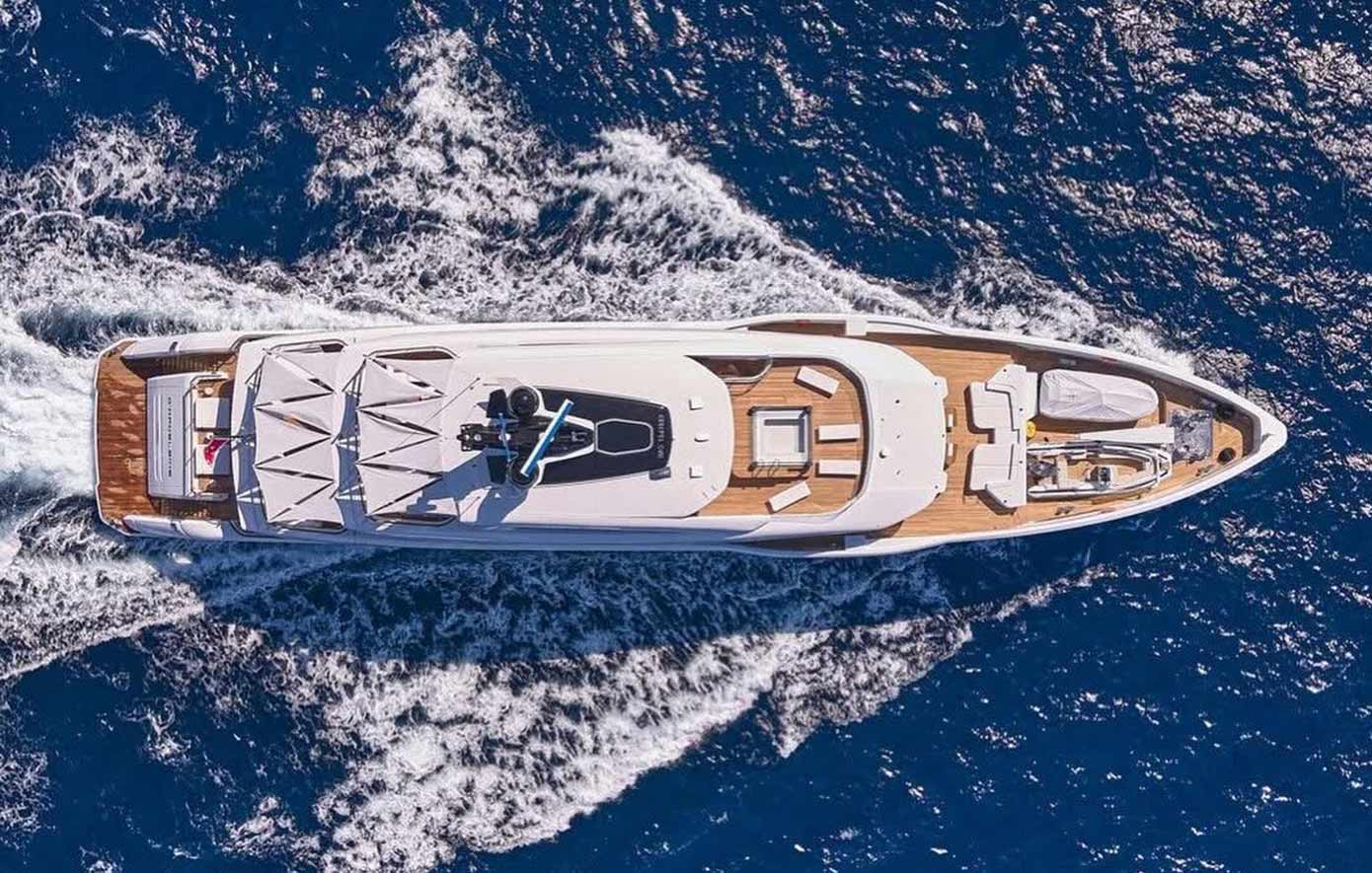 Το παρθενικό ταξίδι του φουτουριστικού «O’ Madeleine» της Golden Yachts – Κατασκευάστηκε εξ ολοκλήρου σε ναυπηγείο στο Πέραμα