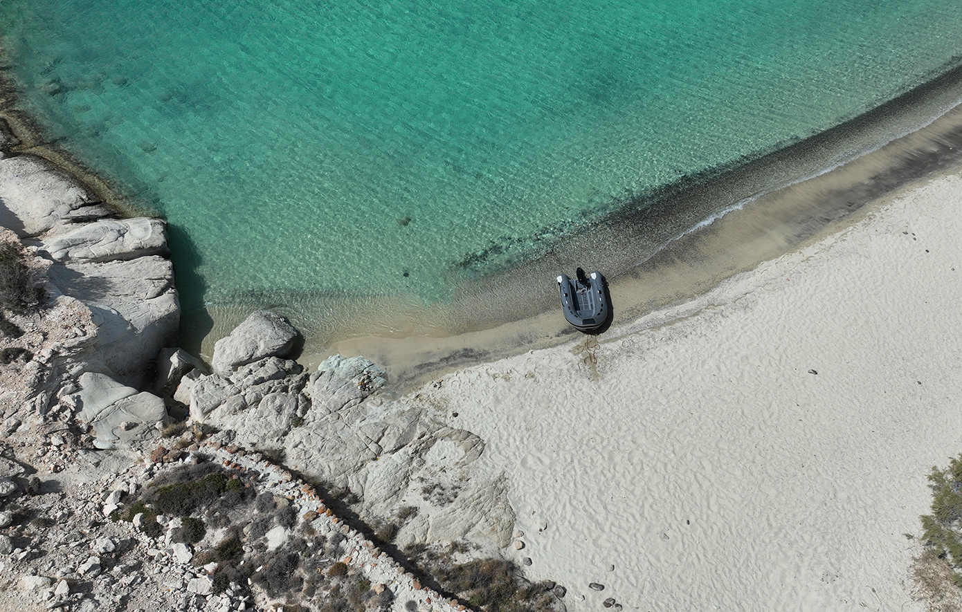 Παραλία πρασσα Κίμωλος Παραλία πρασσα Κίμωλος