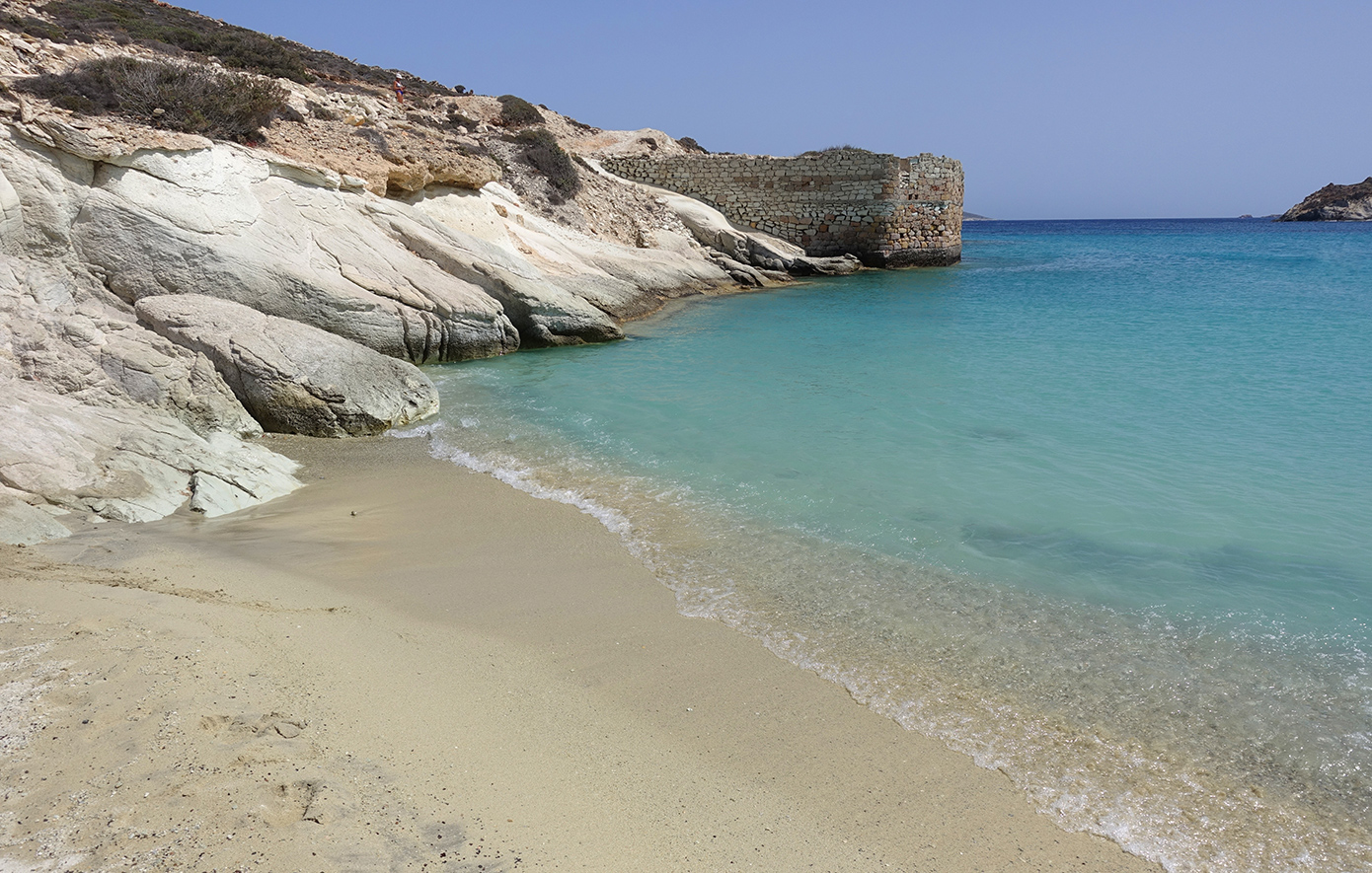 Παραλία πρασσα Κίμωλος Παραλία πρασσα Κίμωλος