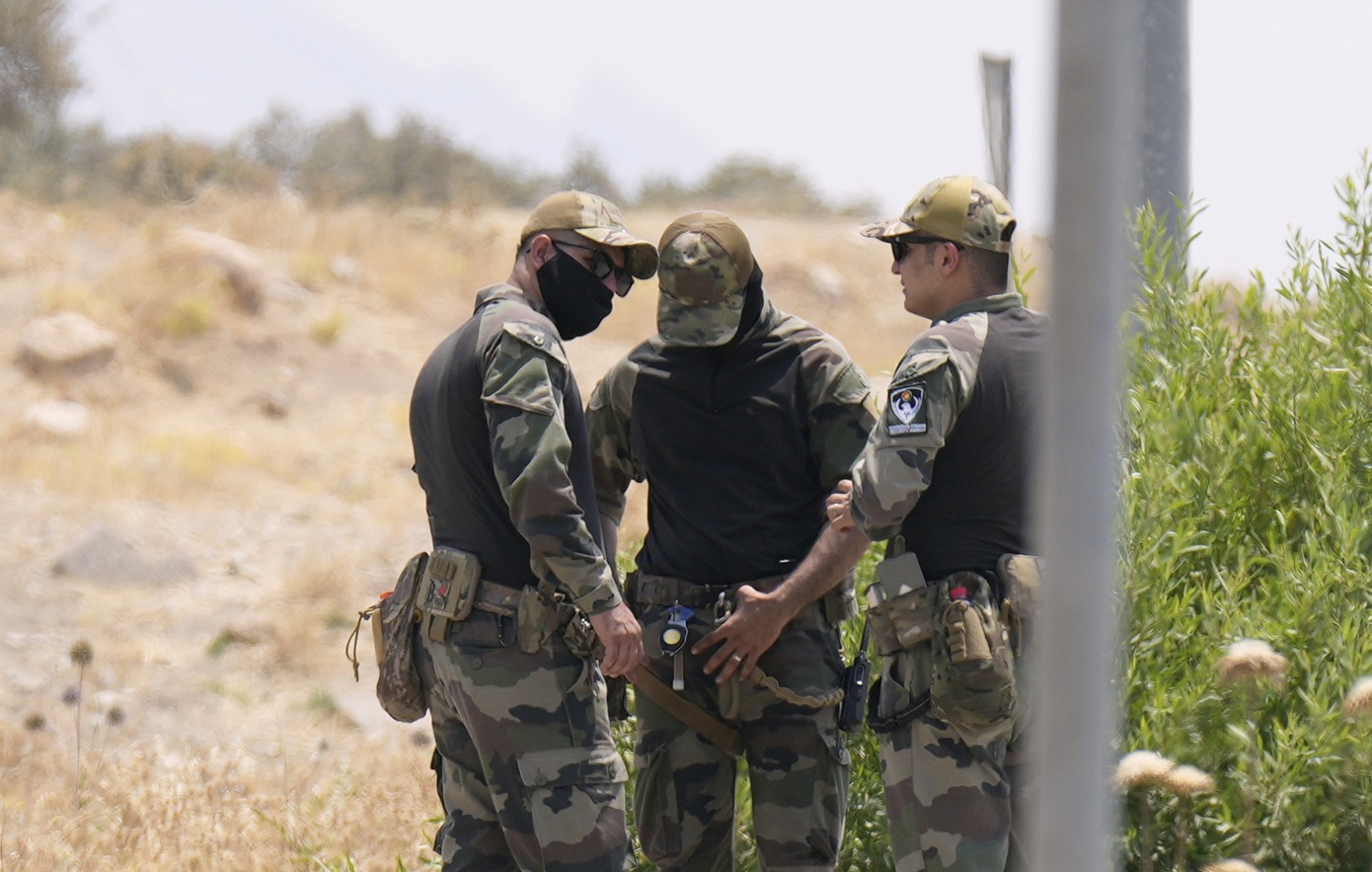 Άρχισε ο αφοπλισμός του ΡΚΚ με μία συμβολική εκδήλωση στο Βόρειο Ιράκ