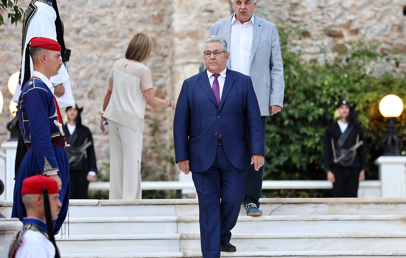 This image has an empty alt attribute; its file name is PROEDRIKO1-2.jpg This image has an empty alt attribute; its file name is PROEDRIKO1-2.jpg