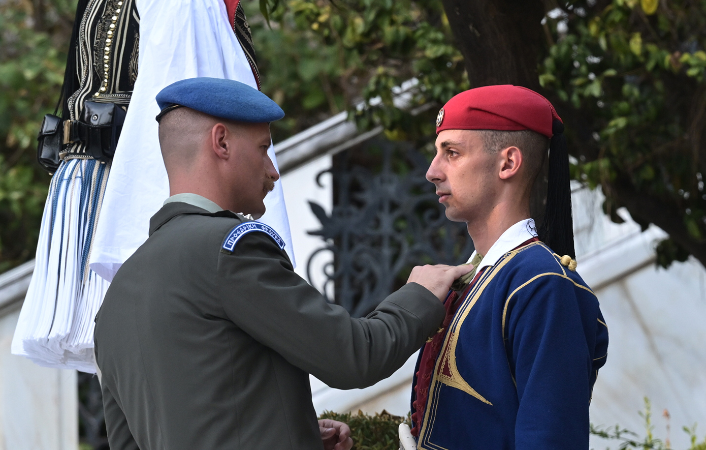 Δεξίωση στο Προεδρικό Μέγαρο για την 51η επέτειο από την αποκατάσταση της Δημοκρατίας – Αποχώρησε ο Χαρίτσης, δεν πήγε η Κωνσταντοπούλου