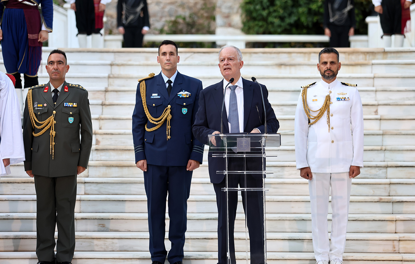 This image has an empty alt attribute; its file name is PROEDRIKO6-2.jpg This image has an empty alt attribute; its file name is PROEDRIKO6-2.jpg