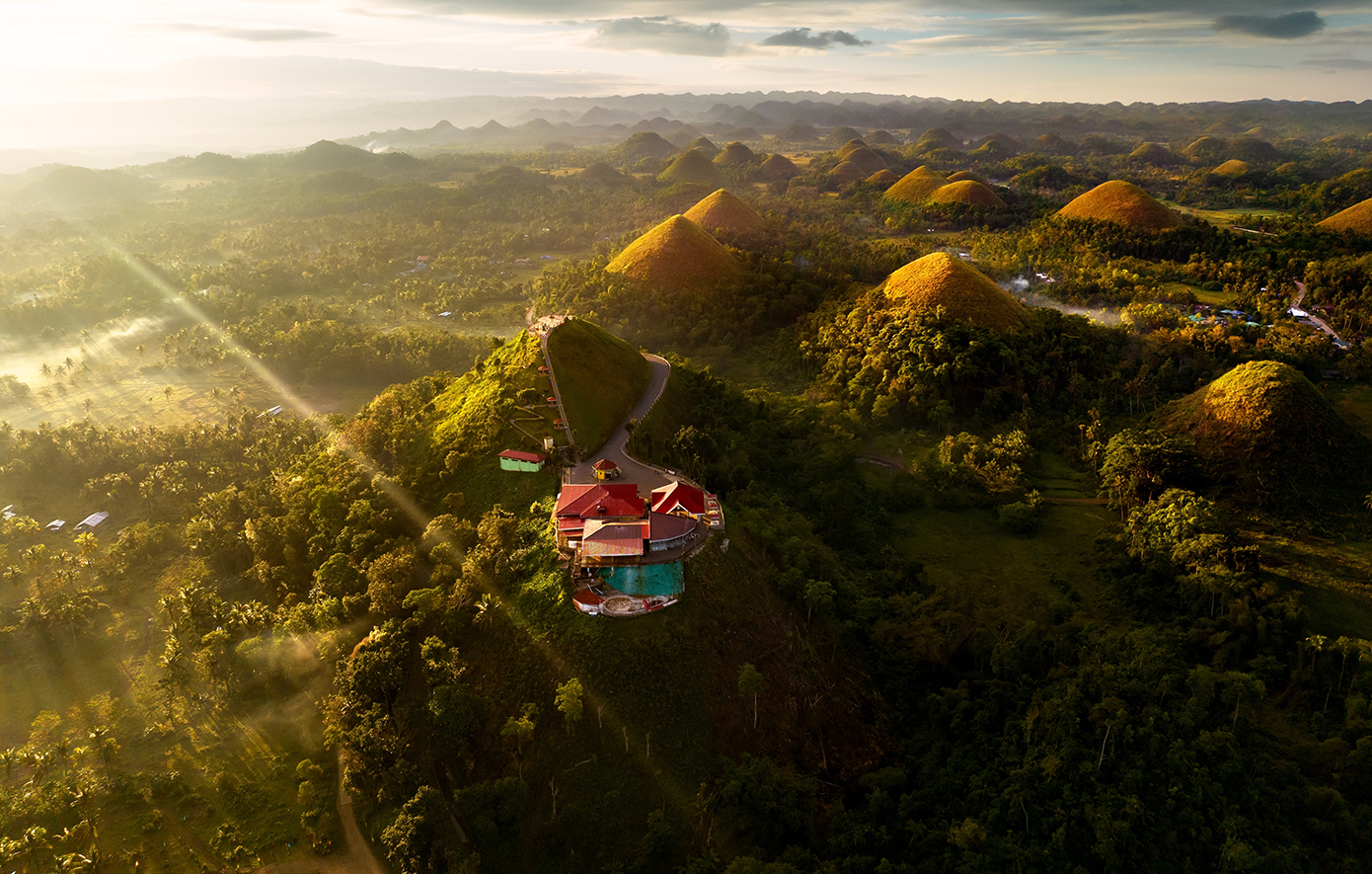 Οι «σοκολατένιοι» λόφοι του Μποχόλ, Φιλιππίνες