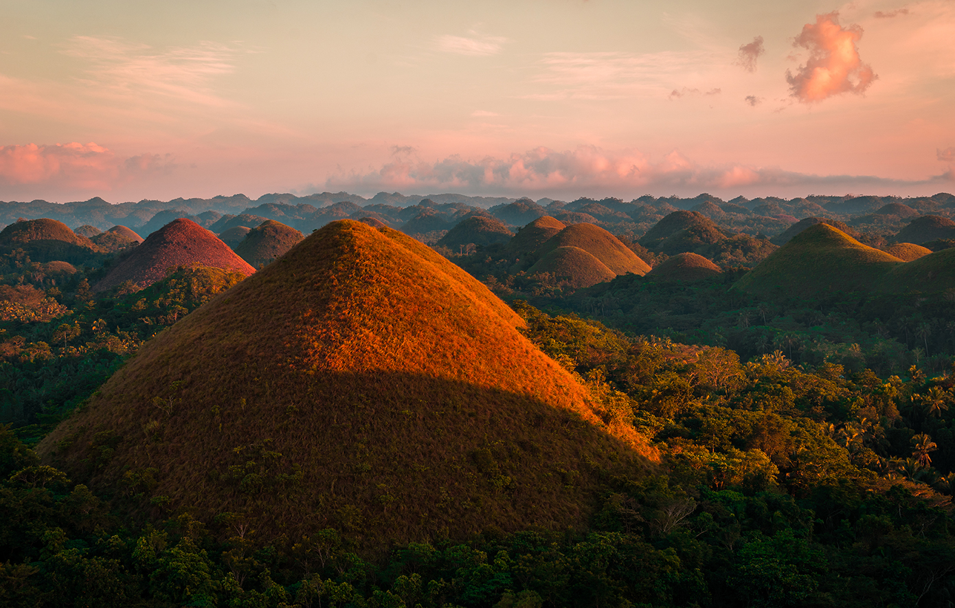 Οι «σοκολατένιοι» λόφοι του Μποχόλ, Φιλιππίνες